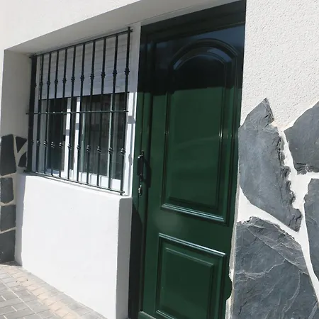 Petirrojo Nyaraló
