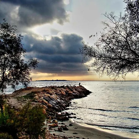 Holiday home Petirrojo *